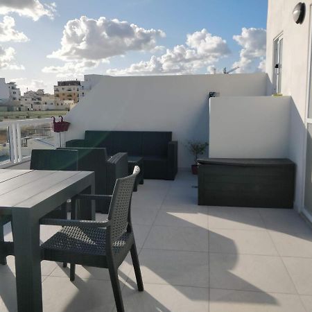 Sea View Penthouse With Large Terrace Irom1-1 Apartment Marsaskala Bagian luar foto