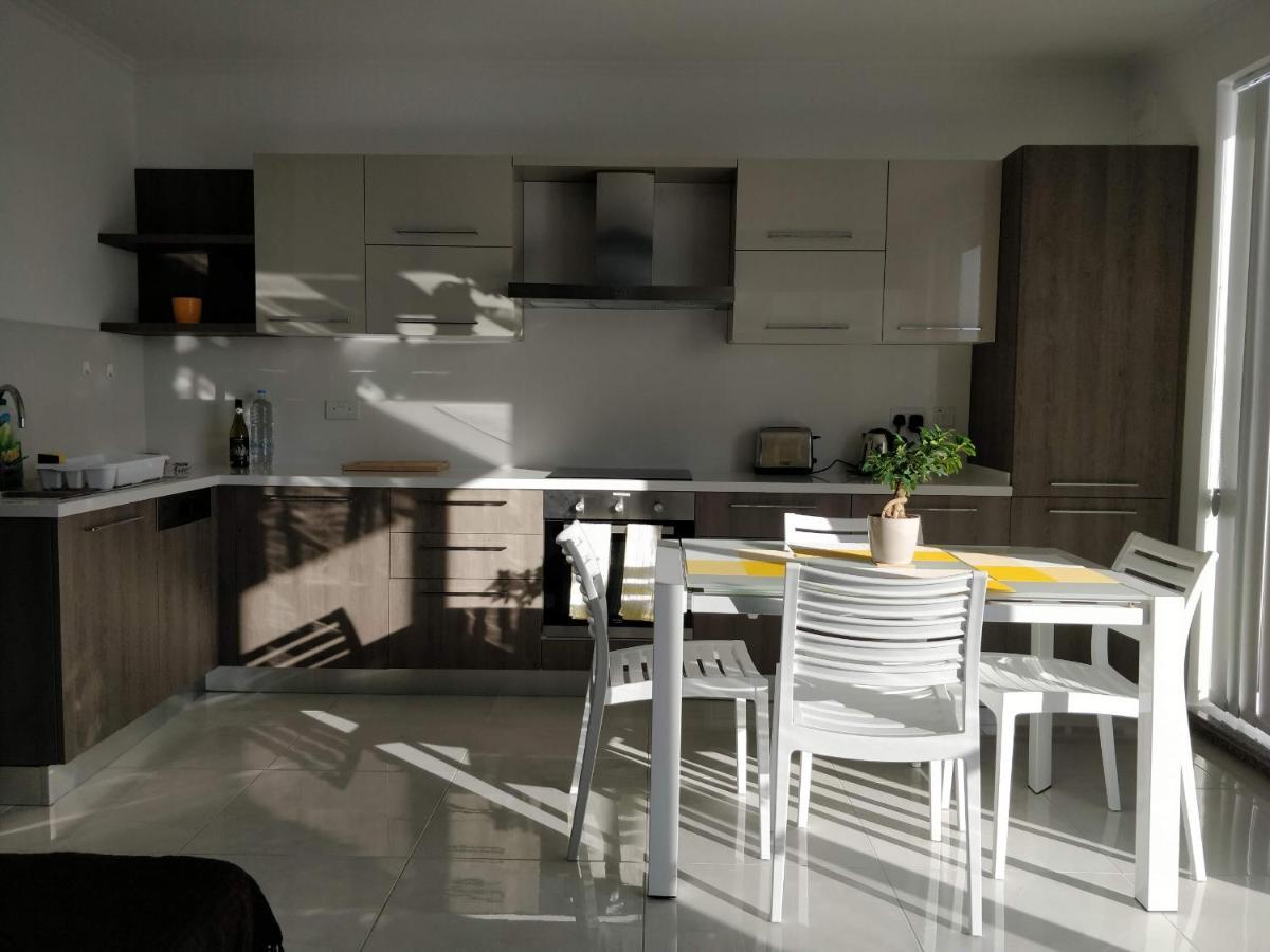 Sea View Penthouse With Large Terrace Irom1-1 Apartment Marsaskala Bagian luar foto
