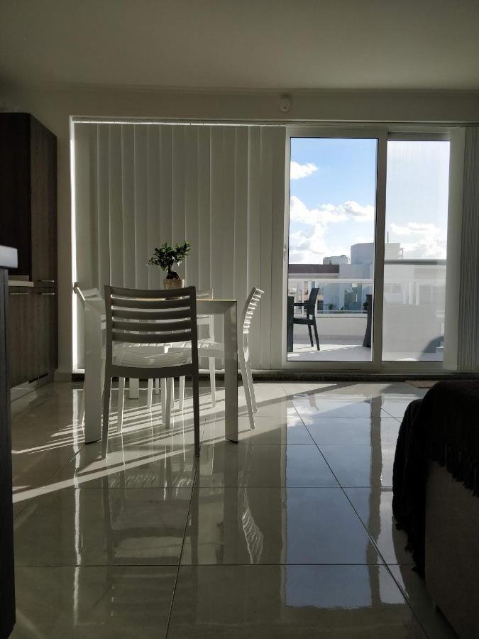 Sea View Penthouse With Large Terrace Irom1-1 Apartment Marsaskala Bagian luar foto